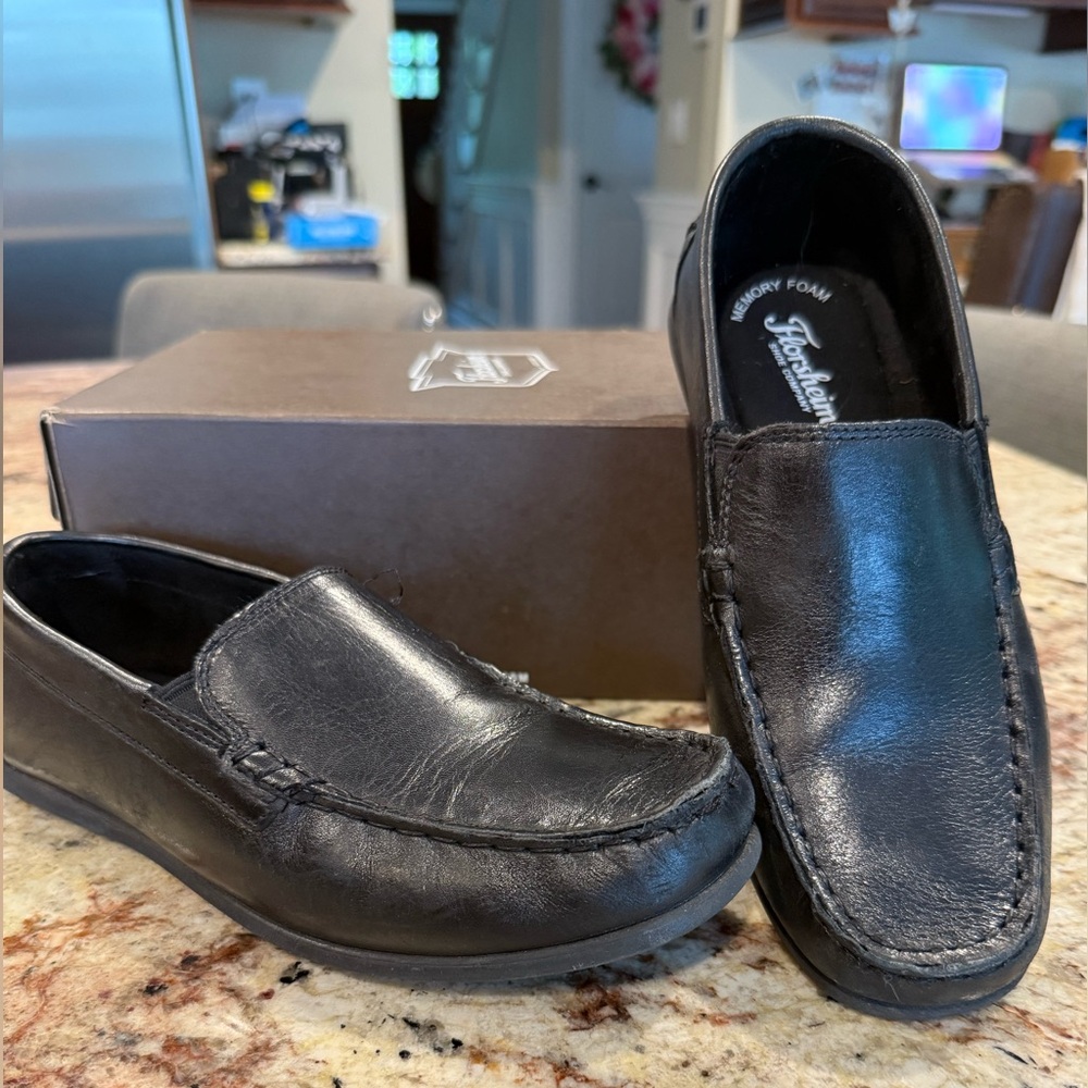 Florsheim Boys’ Black Dress Loafers Shoes size 5